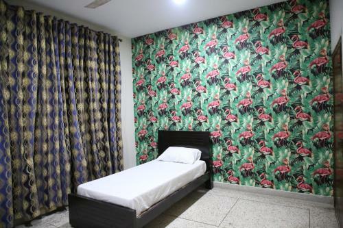 5 Bedroom Private Home In Dha Lahore- Entire House