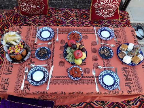 Hostal Tohir Ota Guest House