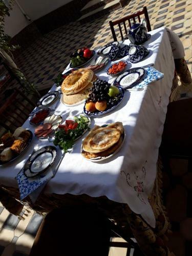 Hostal Tohir Ota Guest House