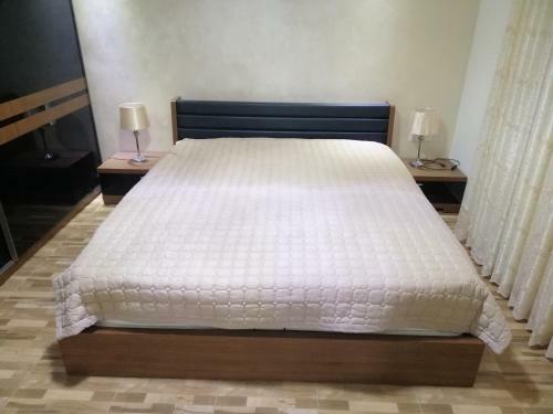 Fully Furnished 2 Bedroom Apartment