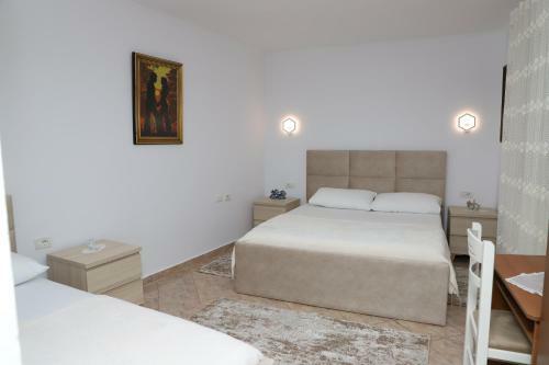 Downtown Apartment 2