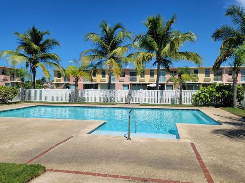 Apartamento New Beach Vacation Home