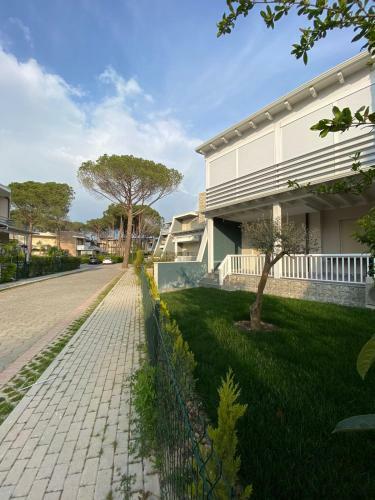 Villa Dolce Vita Lalzi Bay - Beach House