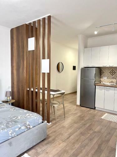 Sol Lux Studio Apartments 2nd Floor