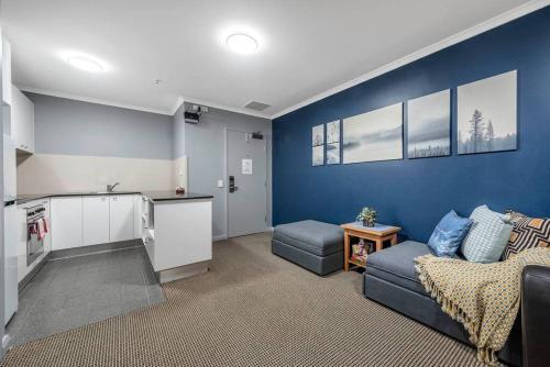Absolute Inner-city Luxury / Canberra City