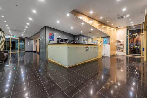 Absolute Inner-city Luxury / Canberra City