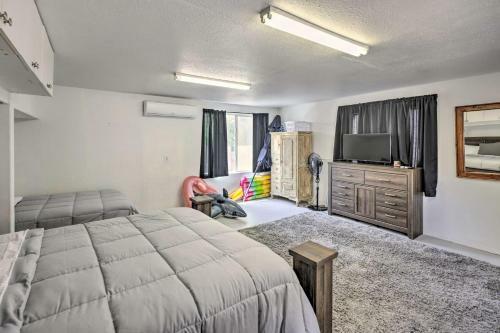 Peaceful Bullhead City Home With Patio And Pool!
