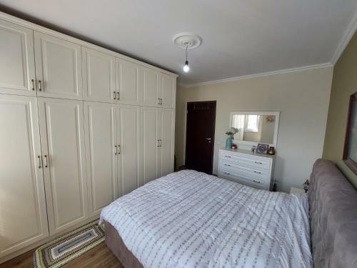 Ana's Luxurious Apartment