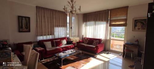Luxury Spacious Apartament In Bllok Area