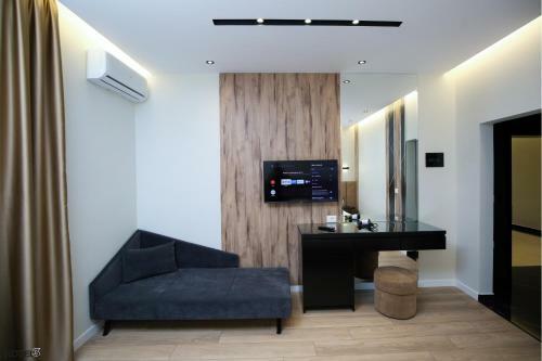 Hotel Three