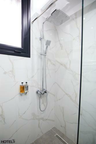 Hotel Three
