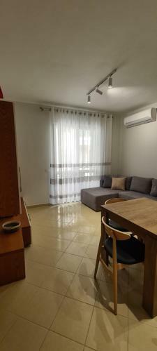 Family Apartment In Golem