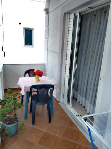 Hostal Tilis Guesthouse