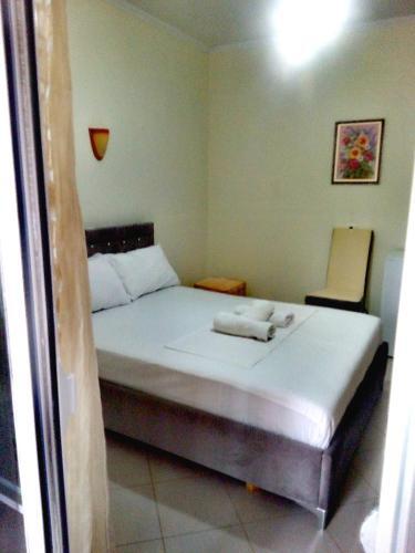 Hostal Tilis Guesthouse