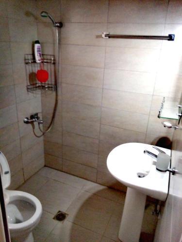 Hostal Tilis Guesthouse