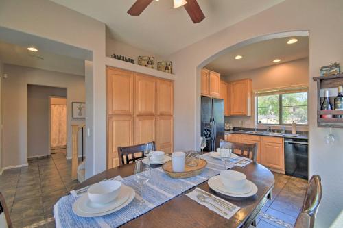 Peaceful Arizona Escape Grill And Pool Access!