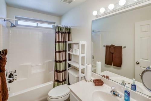 Waterfront Resort Living! Beach & Launch