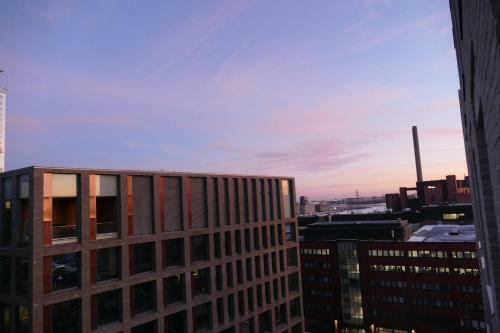 10. Floor Apartment Near City Center