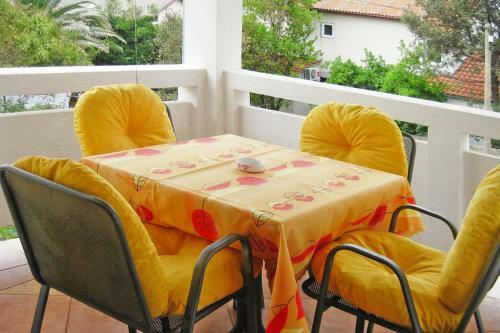 Apartment In Vir With Parking Space
