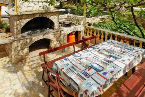 Apartment In Vir In A Beautiful Environment