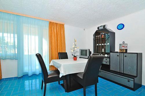 Apartment In Vir In A Beautiful Environment