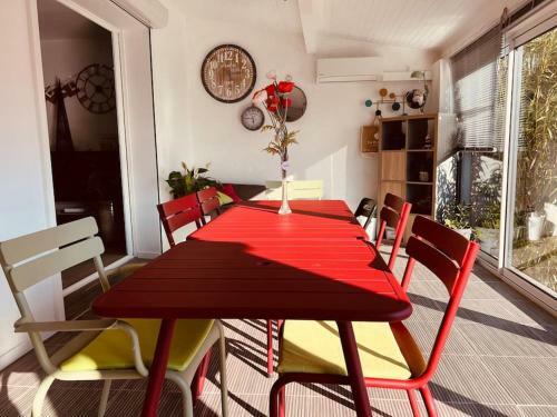 Villa Spacieuse Avec Piscine , Aix En Provence