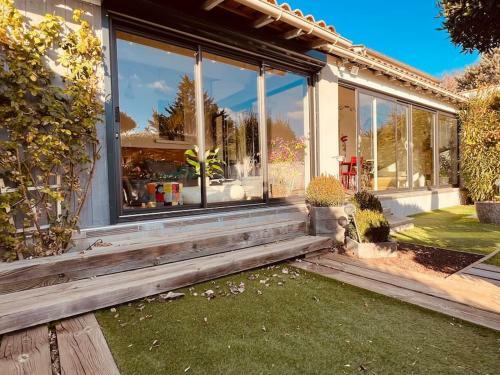 Villa Spacieuse Avec Piscine , Aix En Provence