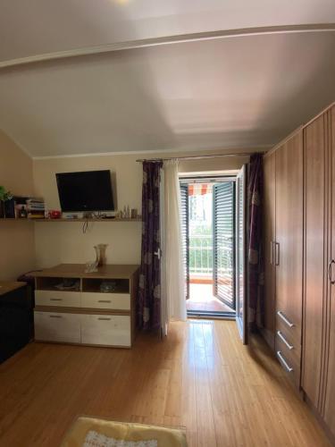 Apartmani Vlaovi?