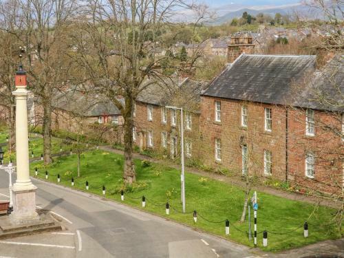 South Lodge