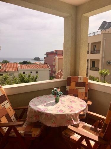 Apartments At Two Sisters