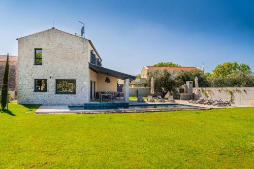 Villa Stellar