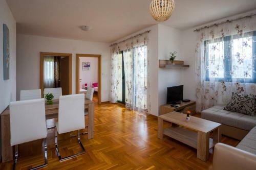 Apartment Radovic