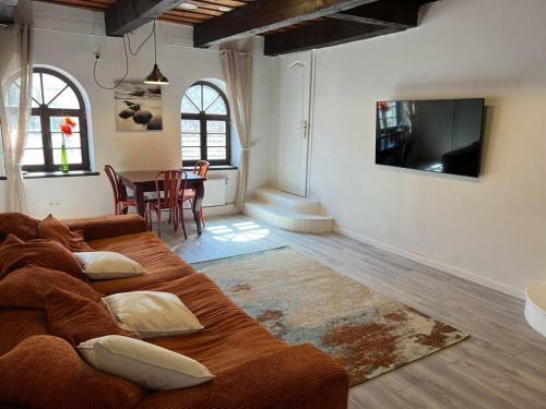 Tilt? 5 Maxi Apartment