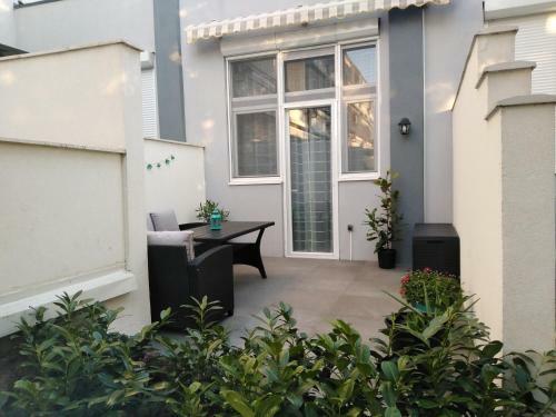 Anna Apartman
