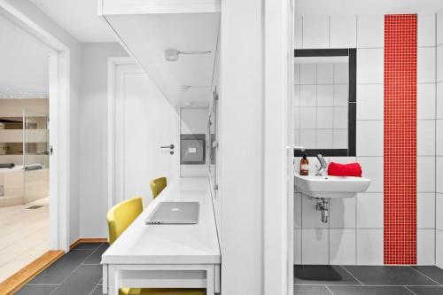 Apartamento Penthouse Leilighet 200 Kvm Vakker Sj�utsikt.