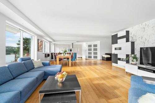 Apartamento Penthouse Leilighet 200 Kvm Vakker Sj�utsikt.