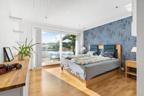 Apartamento Penthouse Leilighet 200 Kvm Vakker Sj�utsikt.