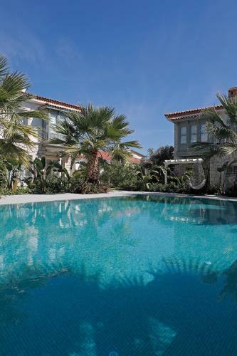 Hotel Lotus Ala�ati Konaklari