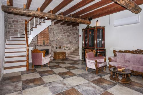 Hostal Lunaria Guest House
