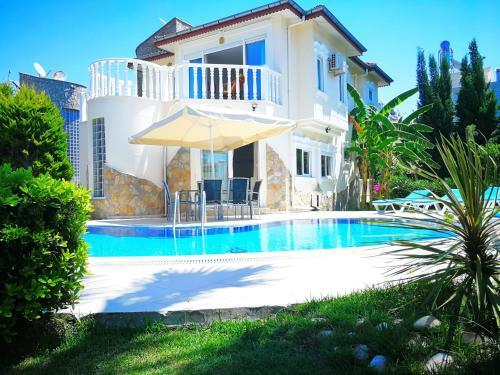 Charming Villa With Private Pool In Antalya