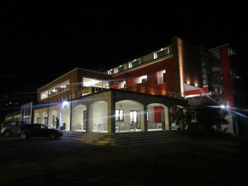 Midi Hotel