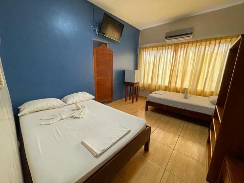 Hotel Alojamiento Tahuari