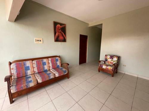 Hotel Alojamiento Tahuari