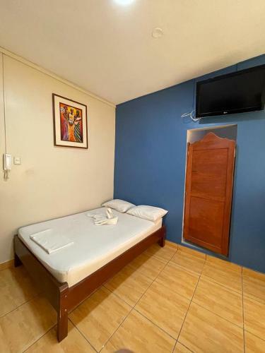 Hotel Alojamiento Tahuari