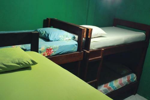 Albergue Twin Fin Plaza
