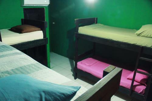 Albergue Twin Fin Plaza