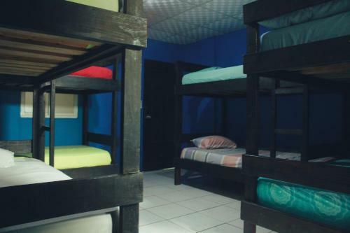 Albergue Twin Fin Plaza