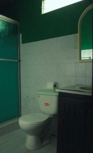 Albergue Twin Fin Plaza