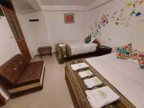 Hostal Damaris's Hostel