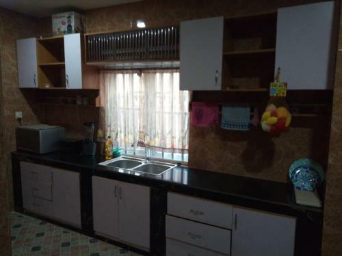 Hostal Kremaduke City Views And Palaces